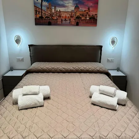 City Room-2